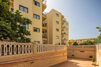 Edificio en el que se encuentra el apartamento