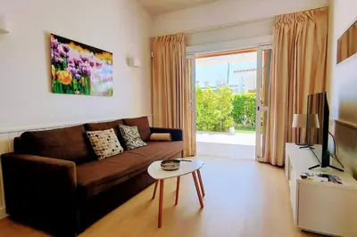 Zona de estar de Precioso Bungalow 4 by CASAS COCODRILO