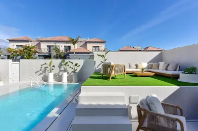 Piscina en o cerca de Meloneras Hills 16 With Pool by VillaGranCanaria