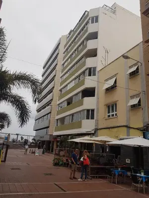 Edificio en el que se encuentra el apartamento