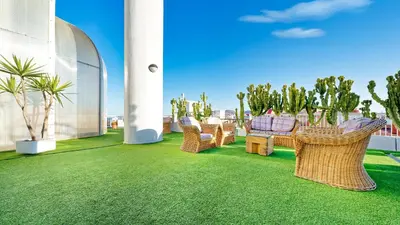 Jardín al aire libre en Bull Astoria