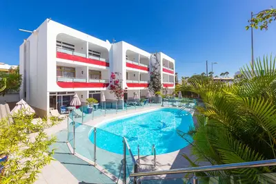 Piscina en o cerca de Apartamentos Bogota