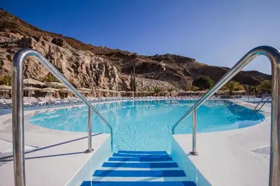 Piscina en o cerca de Servatur Terrazamar Sun Suite