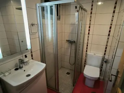 Un baño de Olof Apartment