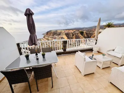 Un balcón o terraza de AMADORES BEACH & OCEAN VIEWS