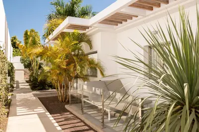 Jardín al aire libre en Silvi Villas by TAM Resorts