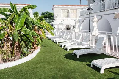 Jardín al aire libre en Bungalows Parque Nogal