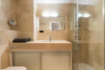 Un baño de Comfy on the beach By CanariasGetaway