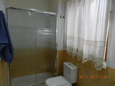Un baño de Trotamundos GC FAMILIAS Y ADULTOS RESPONSABLES