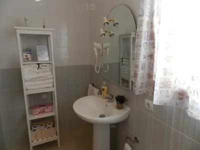 Un baño de Trotamundos GC FAMILIAS Y ADULTOS RESPONSABLES