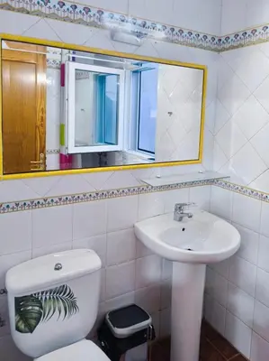 Un baño de Bonito y elegante loft
