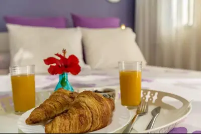 Comida en o cerca de este apartamento