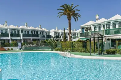 Piscina en o cerca de Bungalow DUNA FLOR VERDE Maspalomas