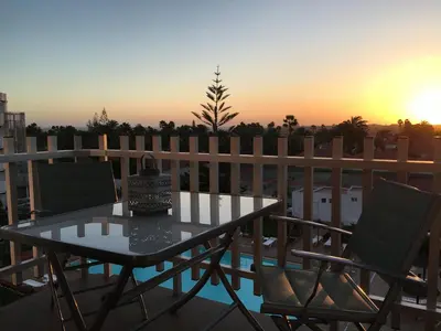 Amanecer o atardecer desde la casa o chalet o alrededores