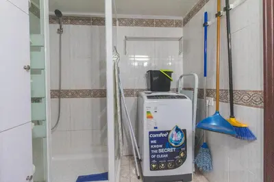 Un baño de Estudio en Las Canteras II