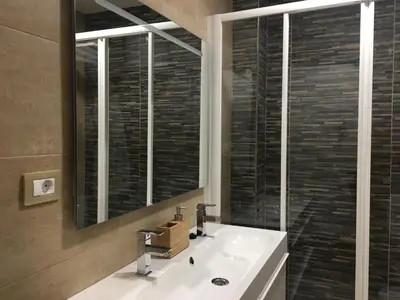 Un baño de Estudios Ciudad Jardín