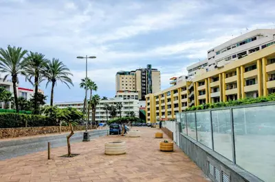 Edificio en el que se encuentra el apartamento
