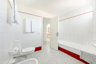 Un baño de Apartamentos LIVVO Koala Garden