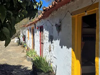 Edificio en el que se encuentra el albergue