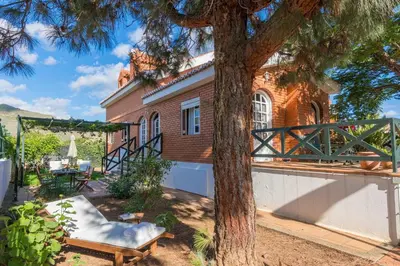 Jardín al aire libre en Villa Los Almendros