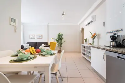 Una cocina o zona de cocina en Sunny Sky Apartment