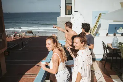 Clientes alojados en La Ventana Azul Surf Hostel