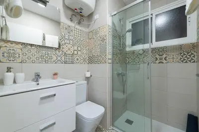 Un baño de Candy Box Las Canteras