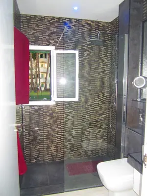 Un baño de Happy Home Premium