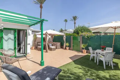 Un patio o zona al aire libre en Aloha Maspalomas - Wonderful private terrace