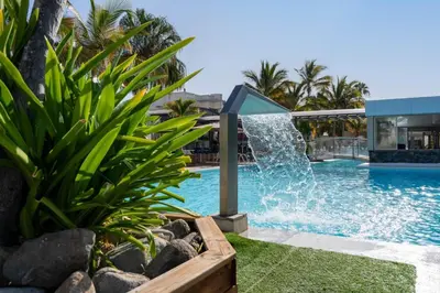 Piscina en o cerca de Servatur Eden & Buganvillas
