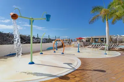 Piscina en o cerca de Servatur Altamadores