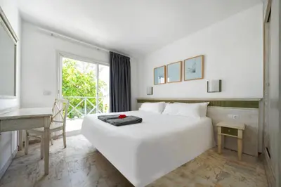 Cama o camas de una habitación en Vista Bonita - Gay and Lesbian Only Resort