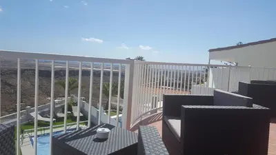 Un balcón o terraza de VillaFonzie Adults Only Gayfriendly