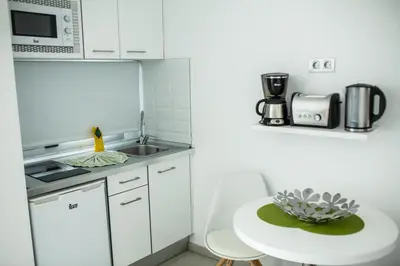 Una cocina o zona de cocina en IG Nachosol Atlantic & Yaizasol by Servatur - Adults Only