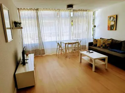Una televisión o centro de entretenimiento en bonito apartamento 106 by CASAS COCODRILO