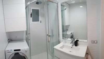 Un baño de VV Canteras Sol y Playa