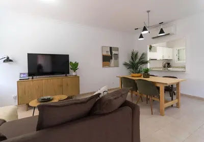 Una cocina o zona de cocina en Velas 81 Meloneras 2 terrazas BBQ y piscina