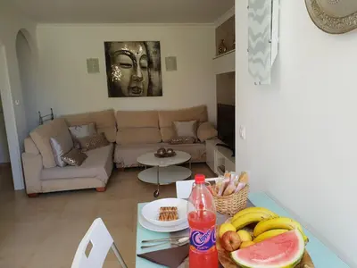 Comida en o cerca de este apartamento