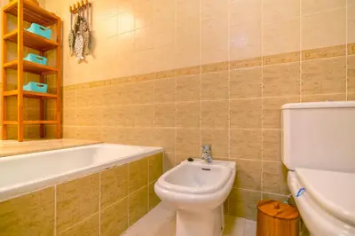 Un baño de Bungalow el Valle in Puerto Rico with Jacuzzi
