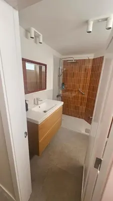 Un baño de Bungalows Los Melocotones