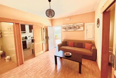 Una cocina o zona de cocina en CASA ROSALÍA. APARTAMENTO CON VISTAS A LA MONTAÑA
