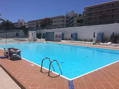 Piscina en o cerca de 5 min walk from Yumbo 208
