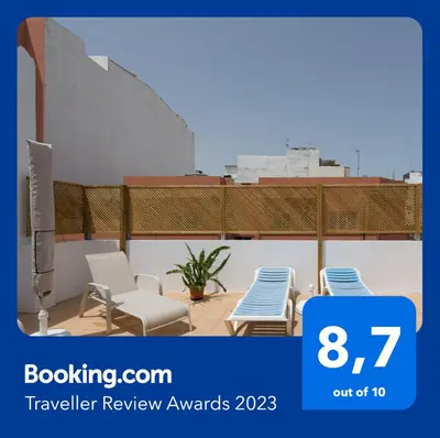 Plano de Private Solarium - 2BR House Near the Airport