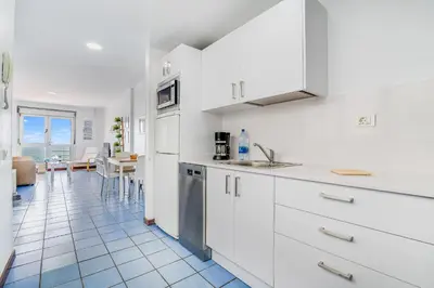 Una cocina o zona de cocina en Numancia 1- 4A
