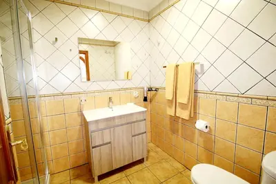 Un baño de Las Cascadas Puerto de Mogán II