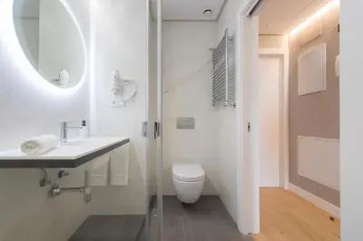 Un baño de La Marine Boutique Hotel