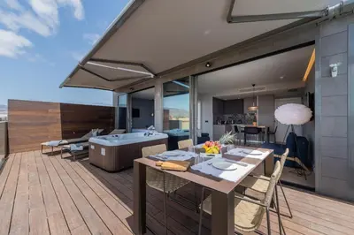 Un balcón o terraza de La Marine Boutique Hotel