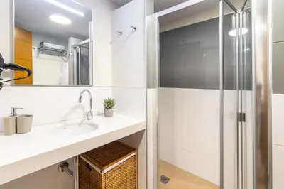 Un baño de La Bakery De Vegueta
