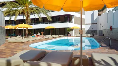 Piscina en o cerca de Jacarandas Beach