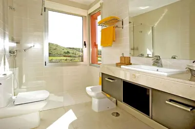 Un baño de Salobre Vista Golf 19